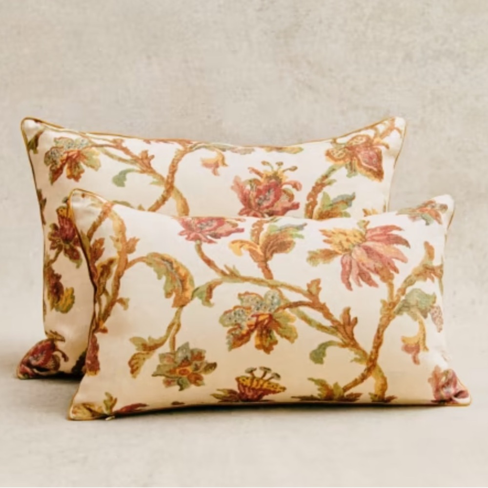 ISO: Sezane/Les Composantes Floral Cushion